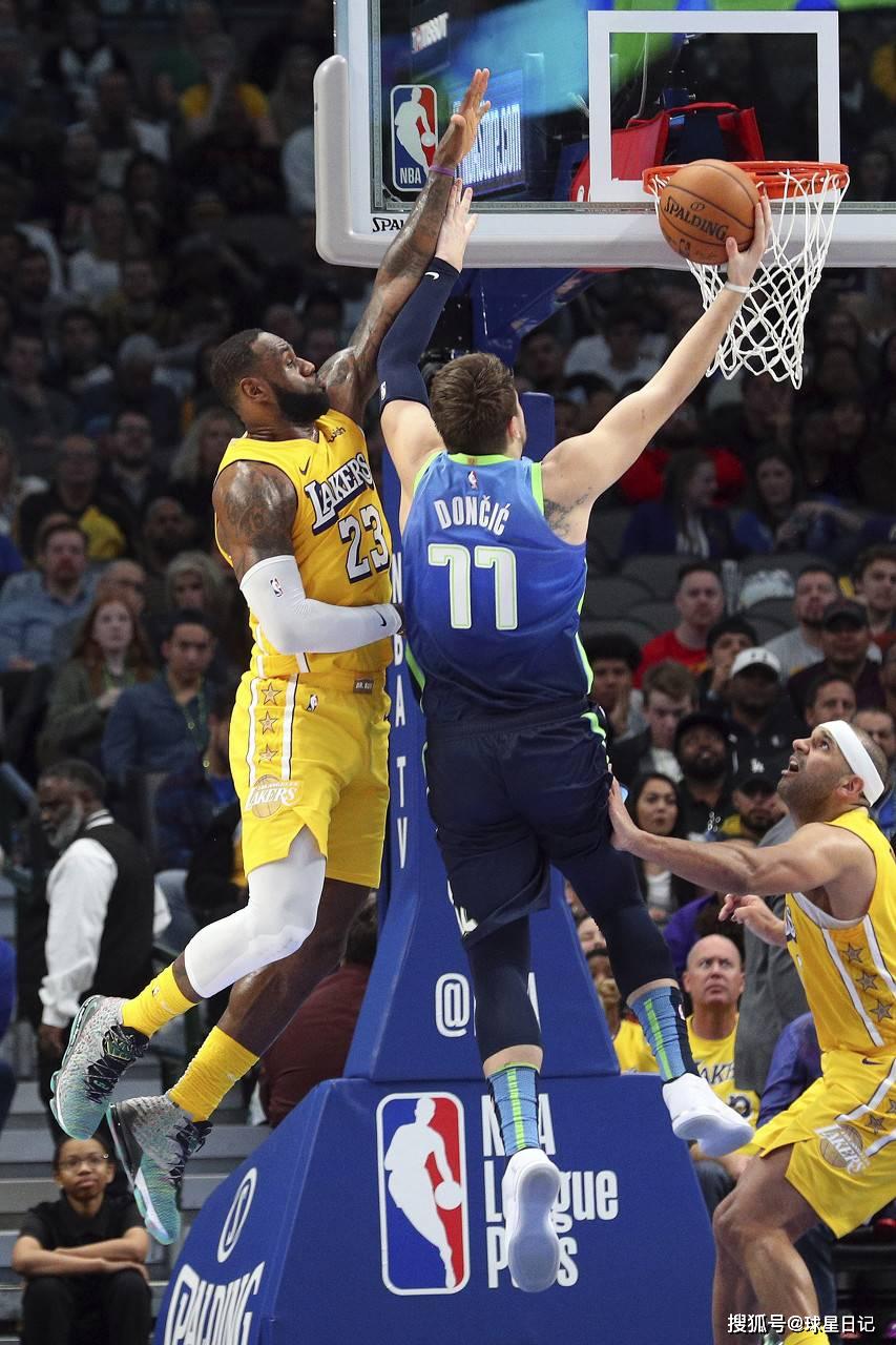 西亚卡姆加盟步行者